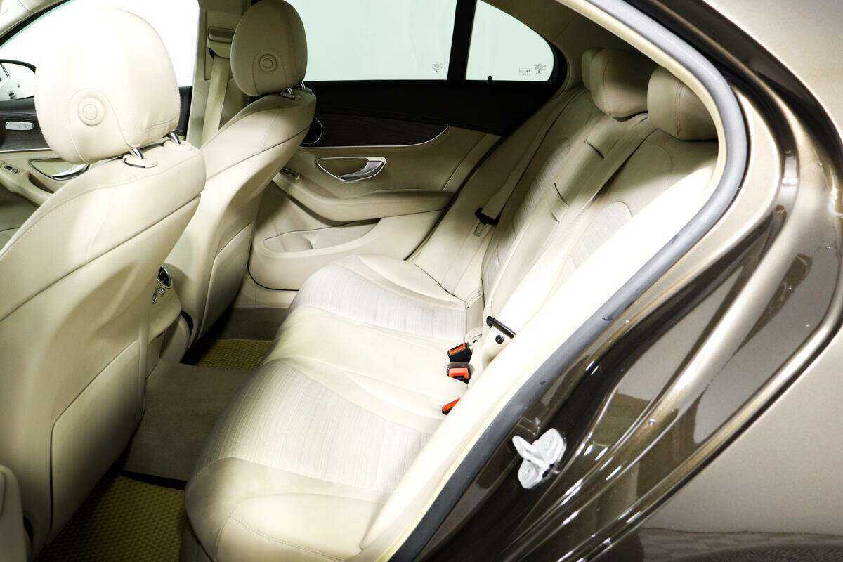 Mercedes-Benz C-Класс с пробегом — 2015 год. Фото: #11