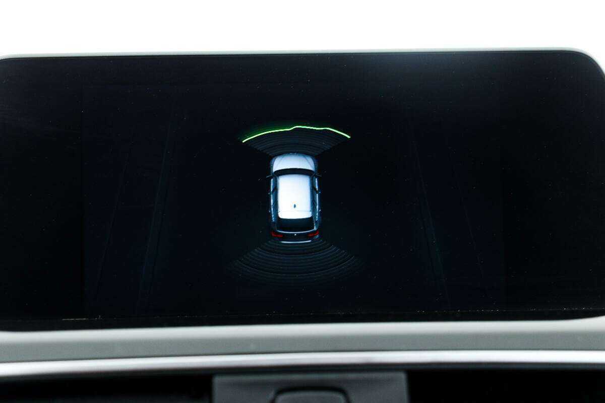 BMW 3 серии с пробегом — 2019 год. Фото: #13