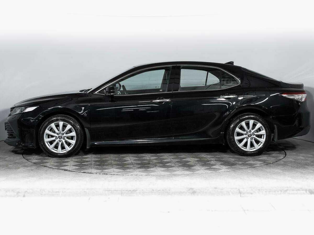 Toyota Camry с пробегом — 2021 год. Фото: #6