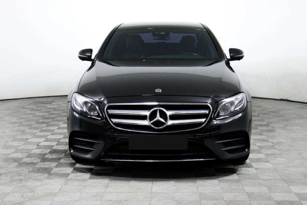 Mercedes-Benz E-Класс с пробегом — 2017 год. Фото: #1