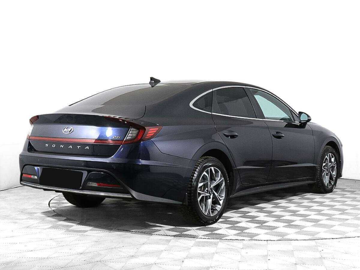 Hyundai Sonata с пробегом — 2022 год. Фото: #4
