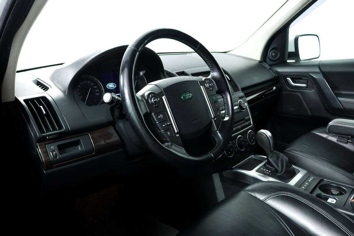Land Rover Freelander с пробегом — 2014 год. Фото: #12