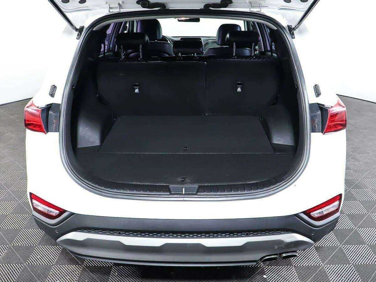 Hyundai Santa Fe с пробегом — 2018 год. Фото: #15