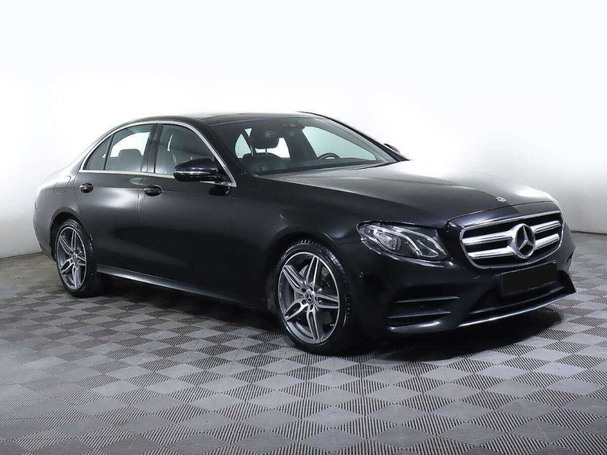 Mercedes-Benz E-Класс с пробегом — 2017 год. Фото: #1