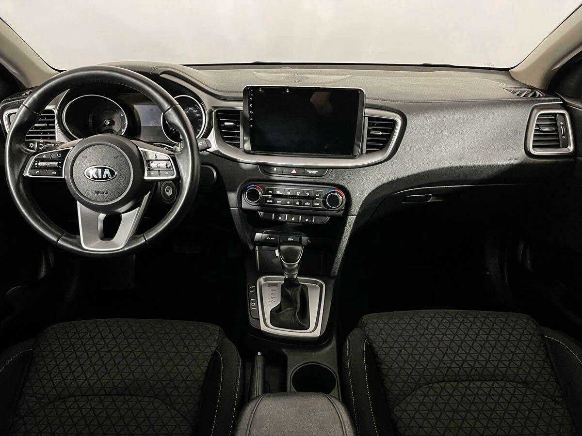 Kia Ceed с пробегом — 2020 год. Фото: #9