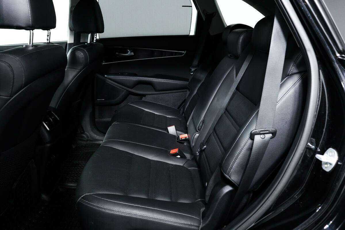 Kia Sorento с пробегом — 2018 год. Фото: #11