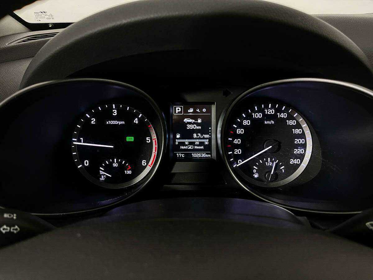 Hyundai Santa Fe с пробегом — 2017 год. Фото: #10