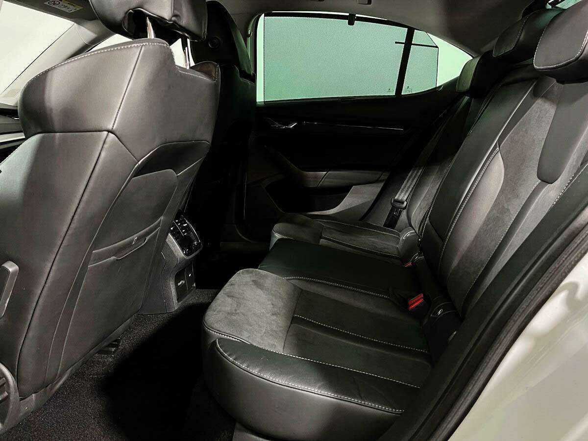Skoda Octavia с пробегом — 2020 год. Фото: #9