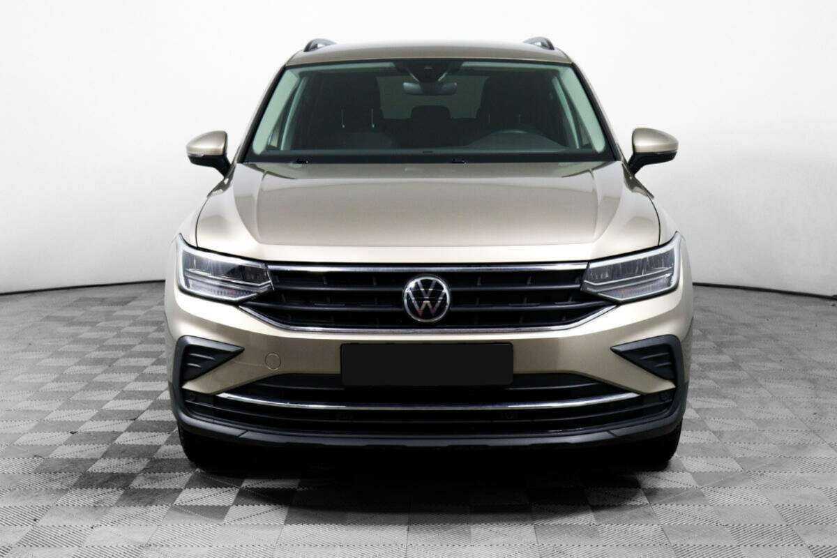 Volkswagen Tiguan с пробегом — 2021 год. Фото: #1