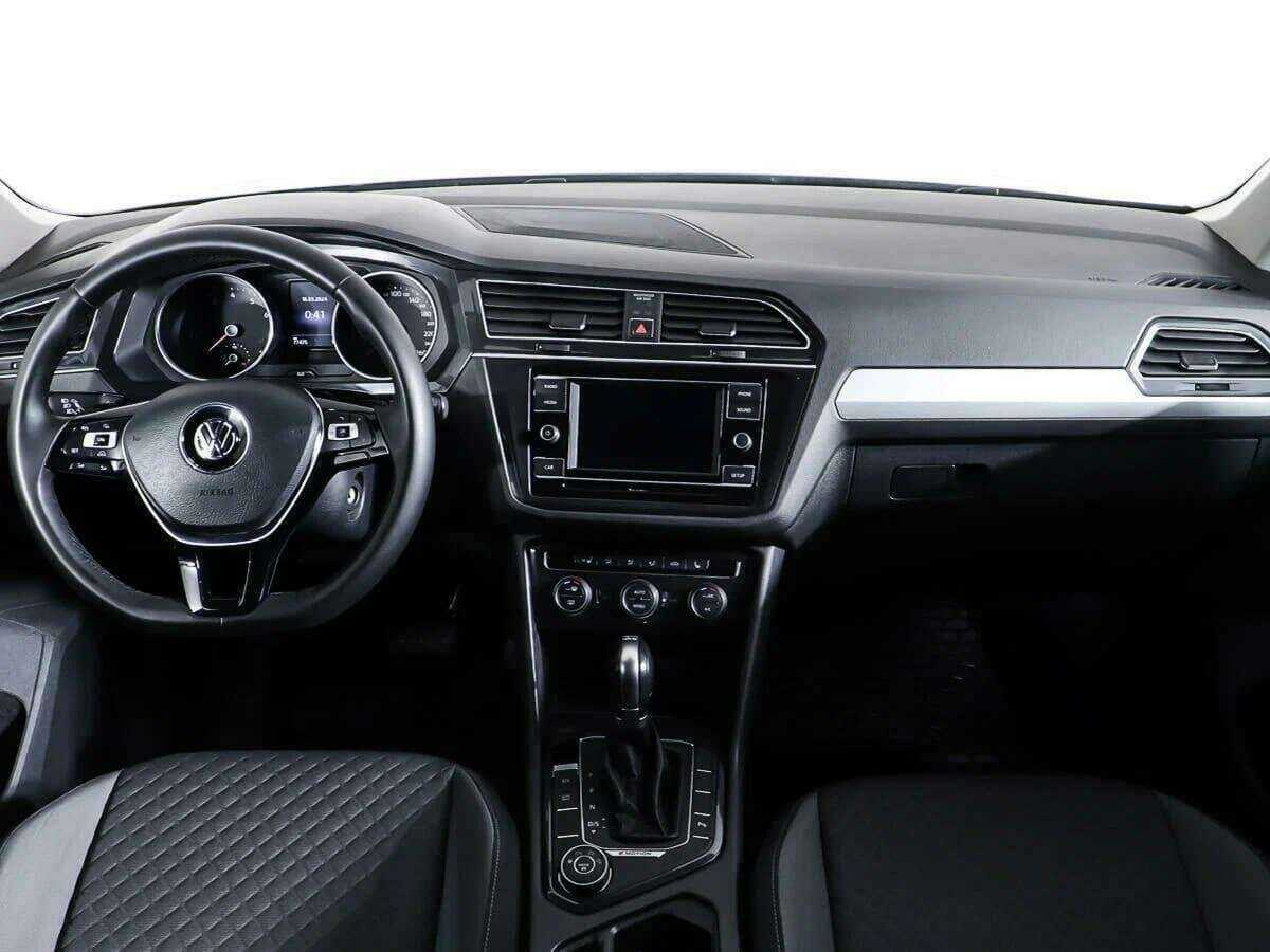 Volkswagen Tiguan с пробегом — 2017 год. Фото: #11