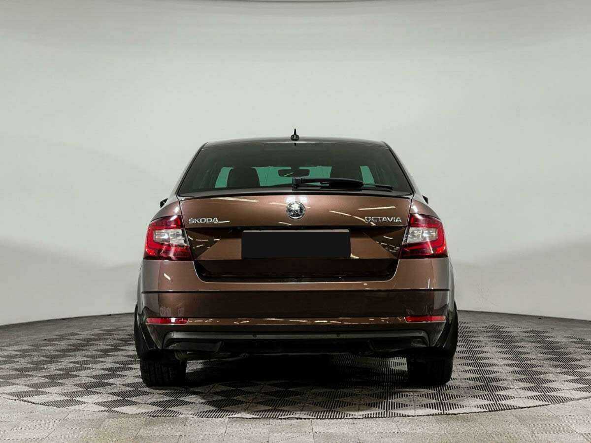 Skoda Octavia с пробегом — 2018 год. Фото: #5