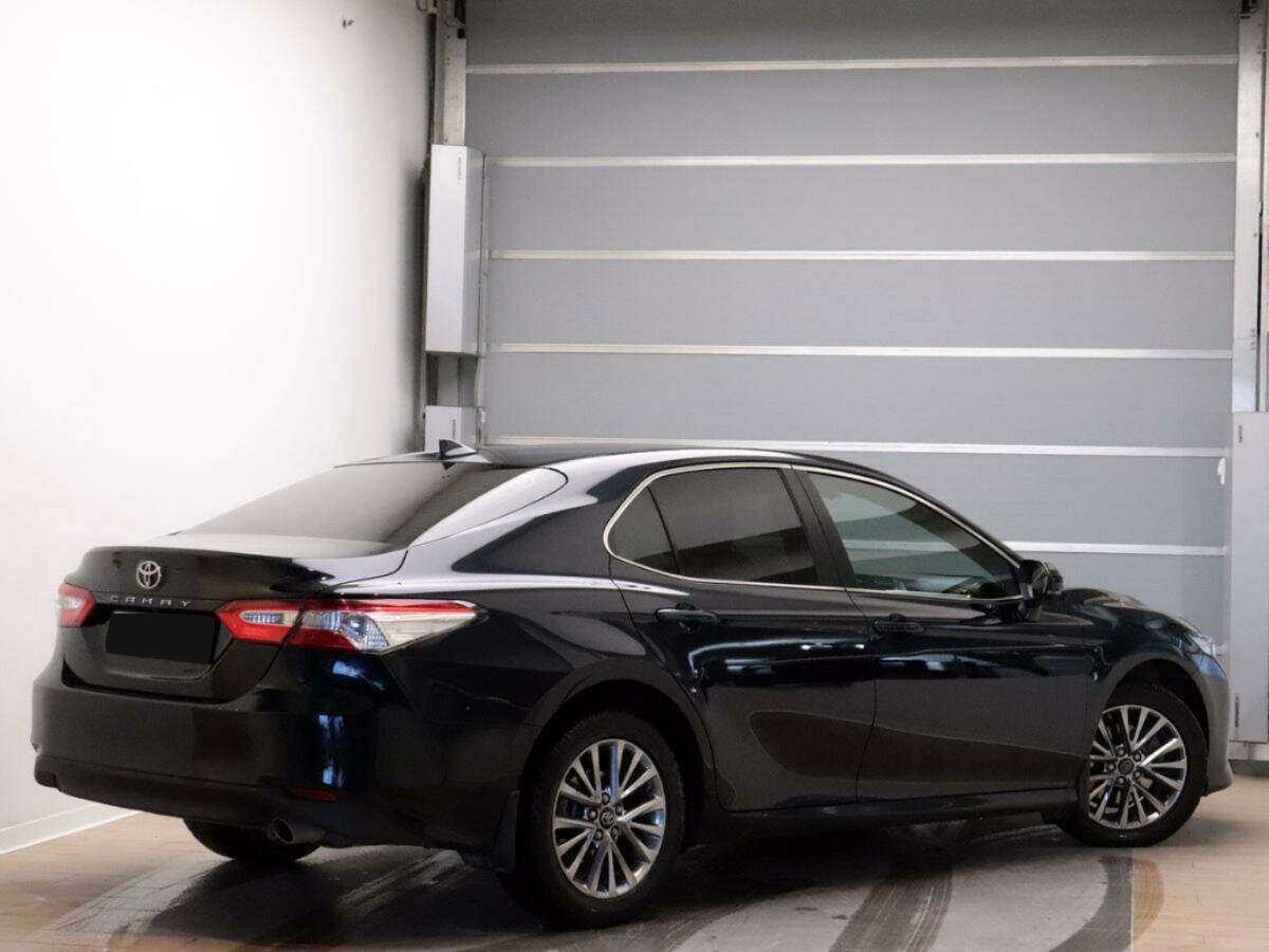 Toyota Camry с пробегом — 2019 год. Фото: #3