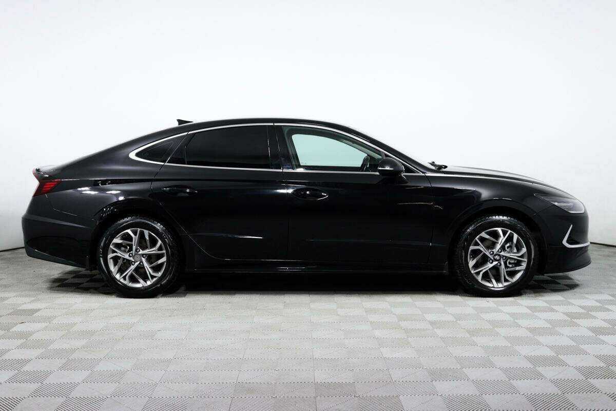 Hyundai Sonata с пробегом — 2021 год. Фото: #3