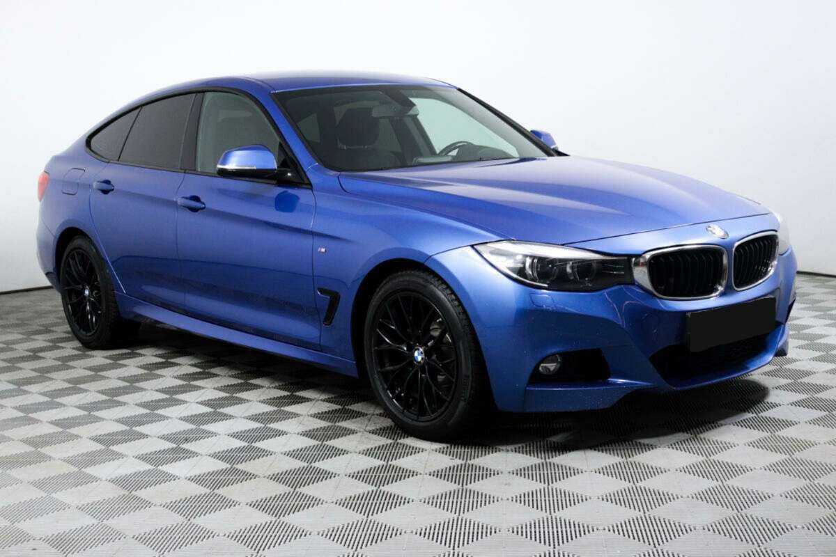 BMW 3 серии с пробегом — 2017 год. Фото: #2