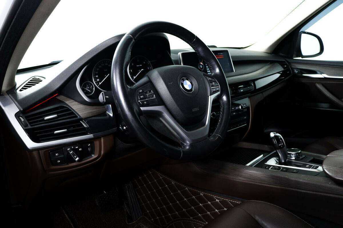 BMW X5 с пробегом — 2015 год. Фото: #12