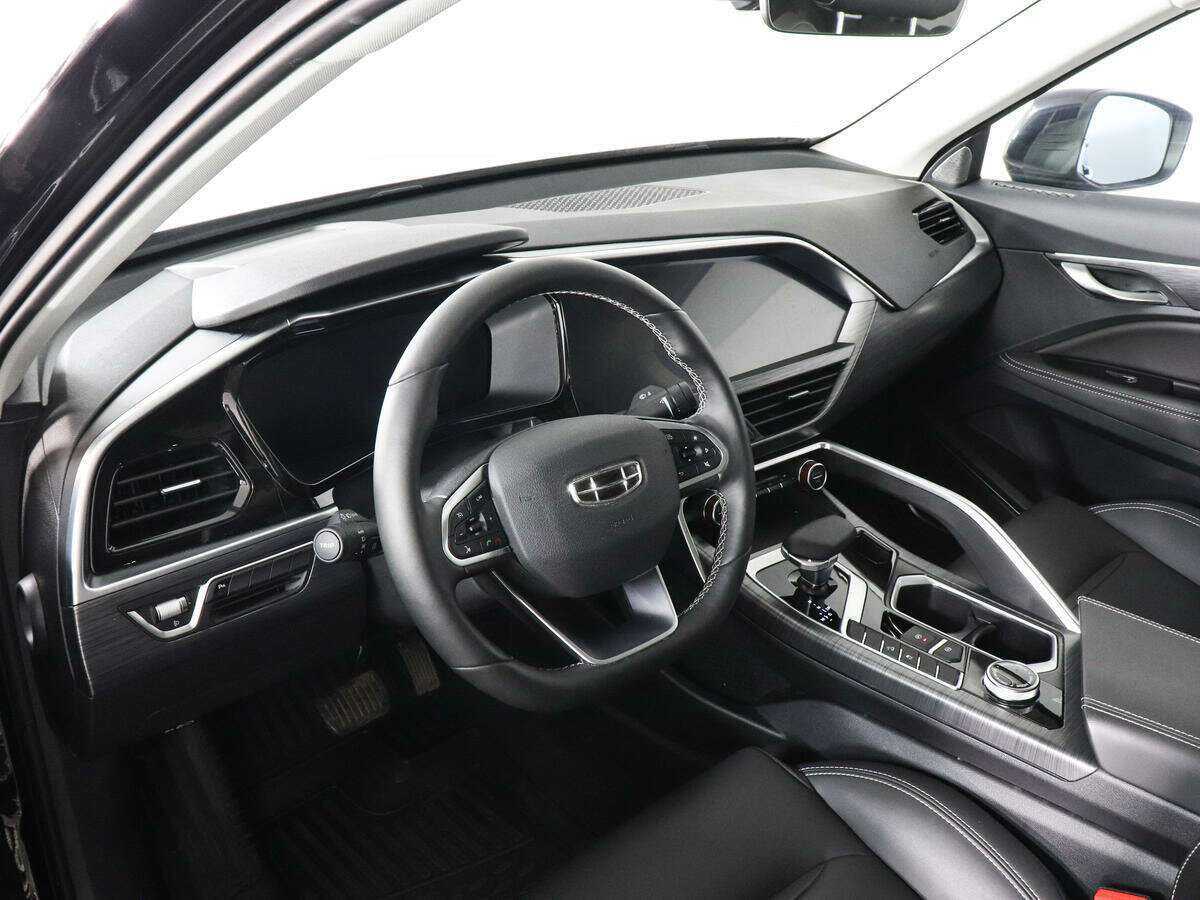 Geely Tugella с пробегом — 2023 год. Фото: #6