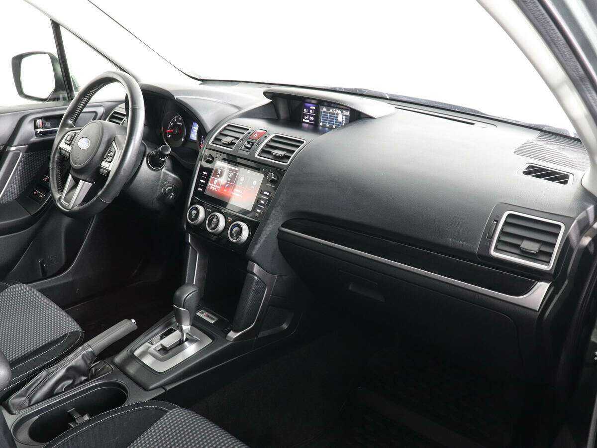 Subaru Forester с пробегом — 2017 год. Фото: #8