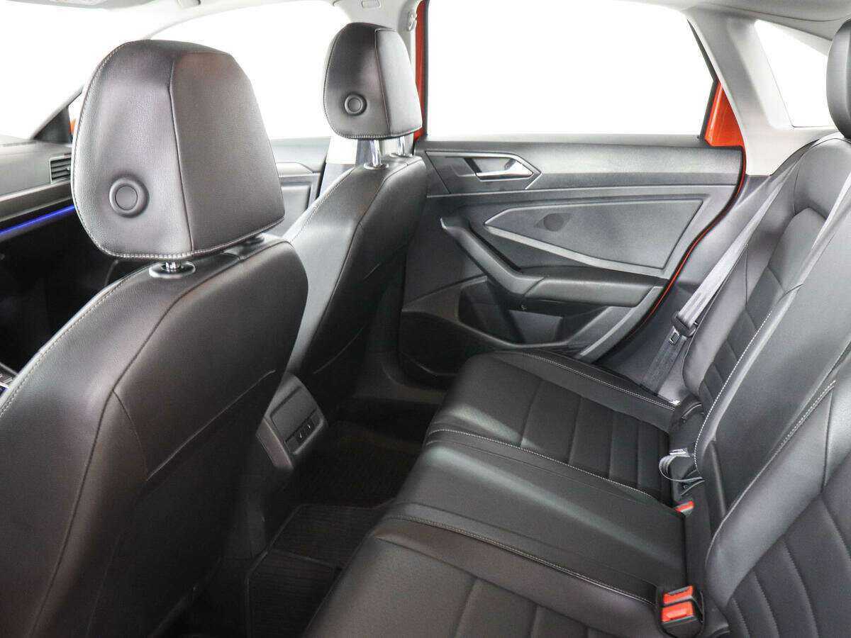 Volkswagen Jetta с пробегом — 2019 год. Фото: #11