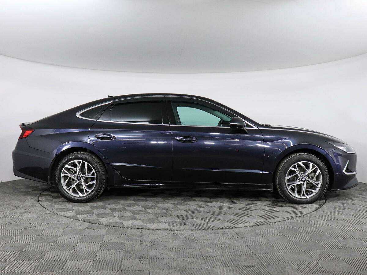 Hyundai Sonata с пробегом — 2021 год. Фото: #3