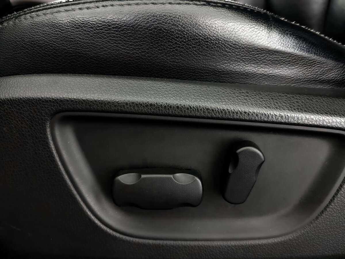 Mitsubishi Pajero Sport с пробегом — 2017 год. Фото: #21