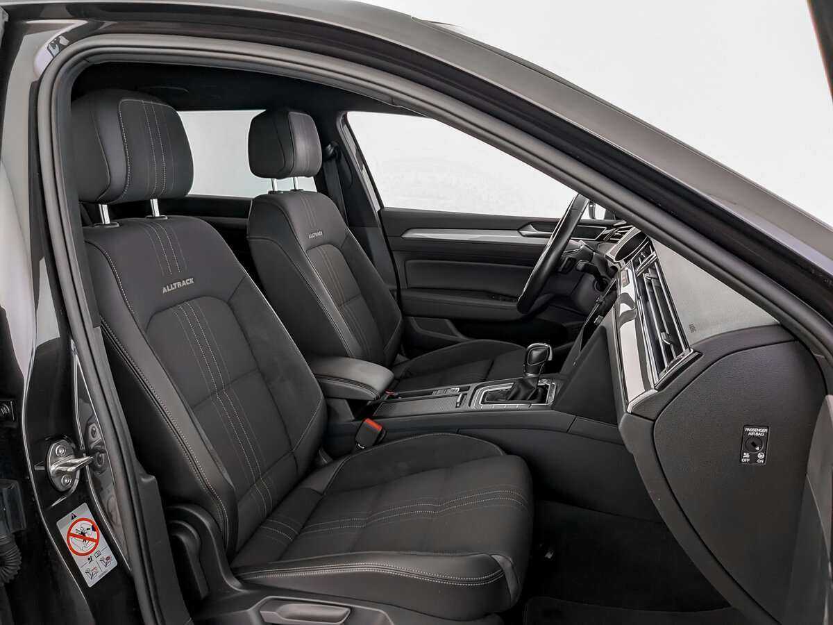 Volkswagen Passat с пробегом — 2018 год. Фото: #24