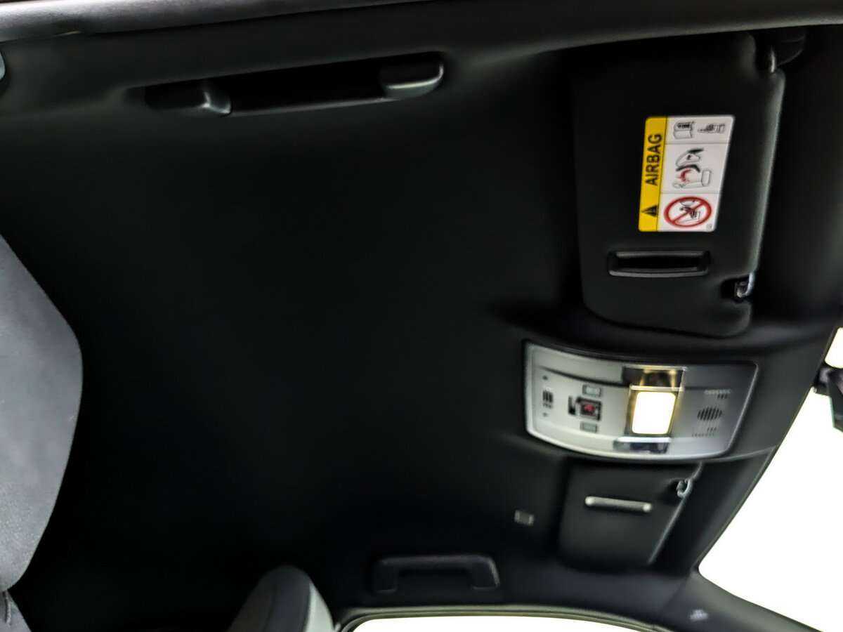 Lexus UX с пробегом — 2020 год. Фото: #17