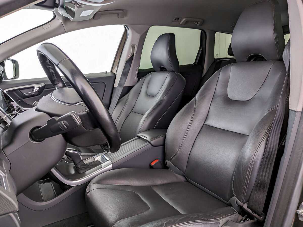 Volvo XC60 с пробегом — 2015 год. Фото: #18