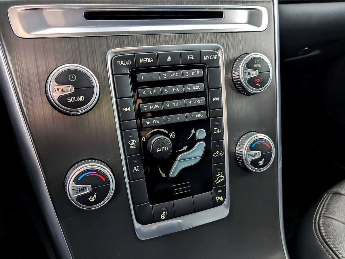 Volvo XC60 с пробегом — 2015 год. Фото: #24