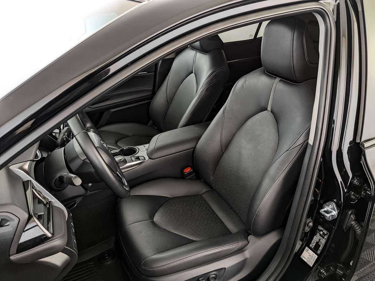 Toyota Camry с пробегом — 2022 год. Фото: #15
