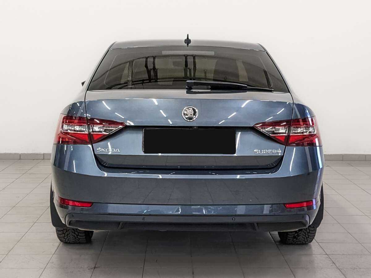 Skoda Superb с пробегом — 2017 год. Фото: #5