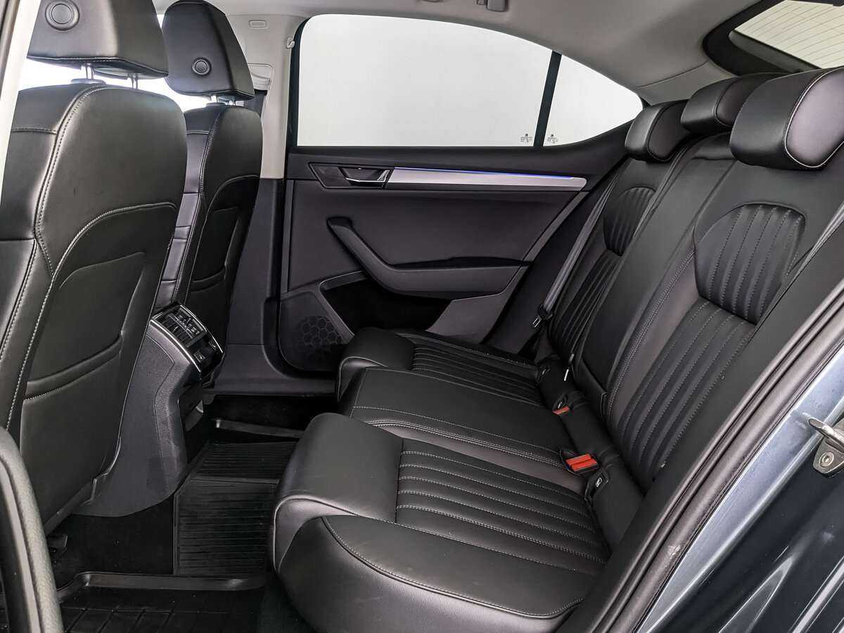 Skoda Superb с пробегом — 2017 год. Фото: #13