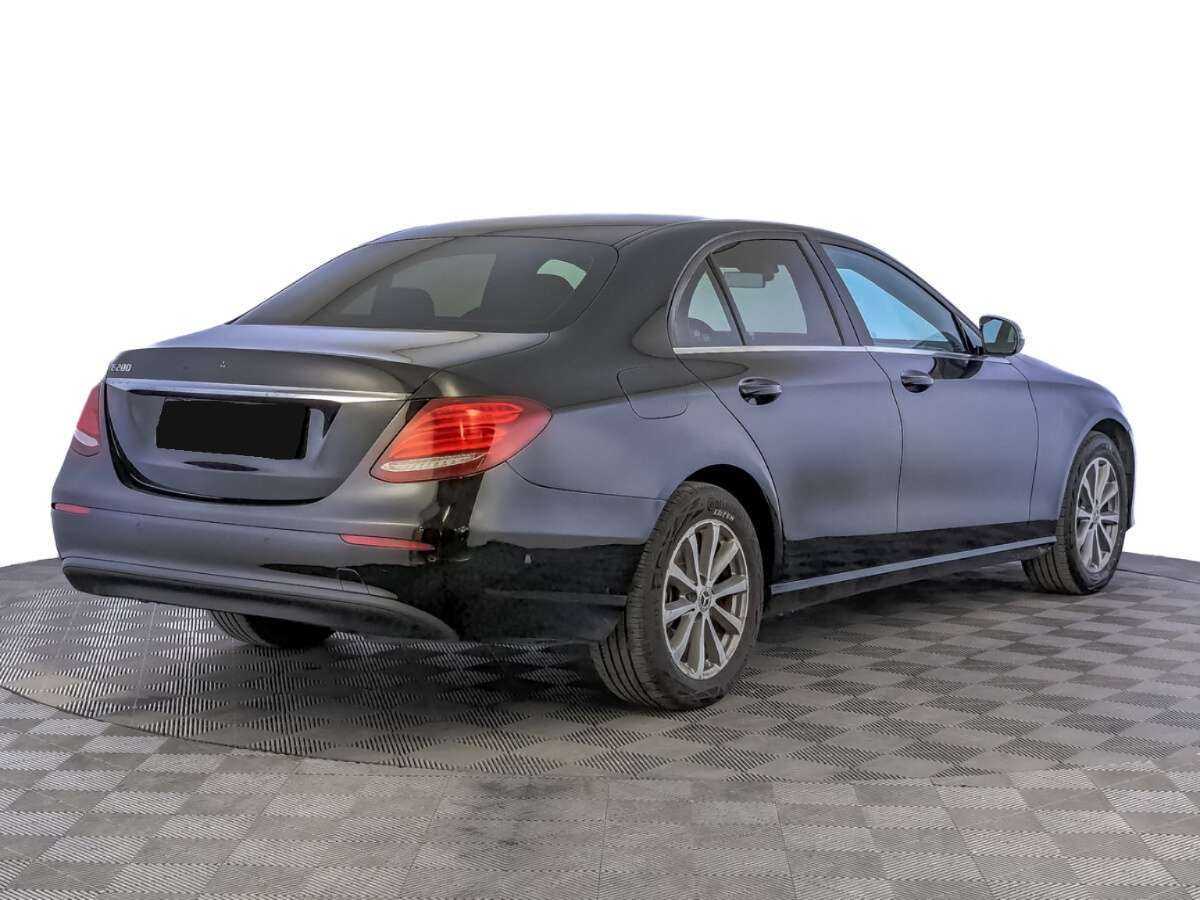 Mercedes-Benz E-Класс с пробегом — 2018 год. Фото: #4