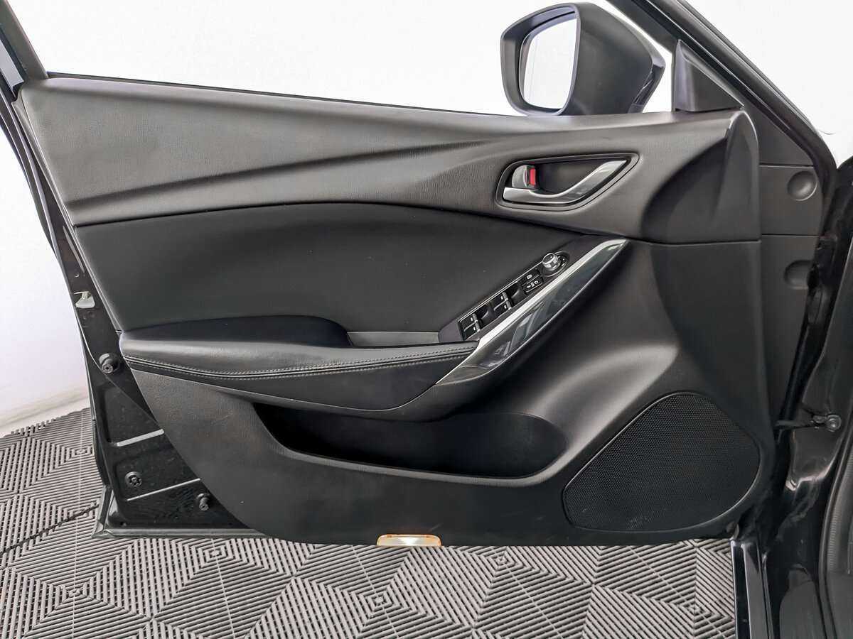 Mazda 6 с пробегом — 2018 год. Фото: #13