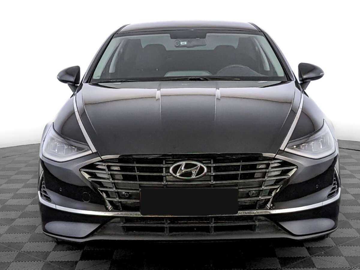 Hyundai Sonata с пробегом — 2020 год. Фото: #1