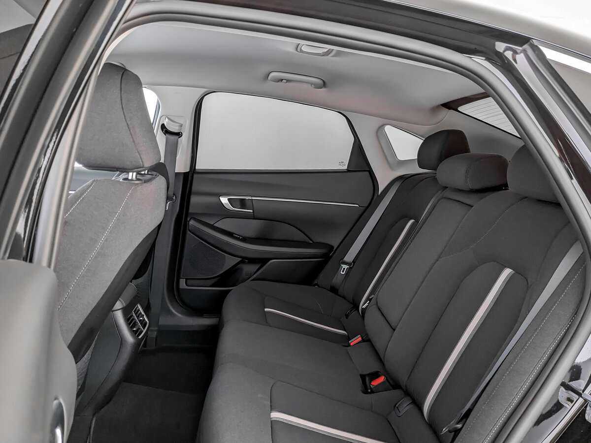 Hyundai Sonata с пробегом — 2020 год. Фото: #11