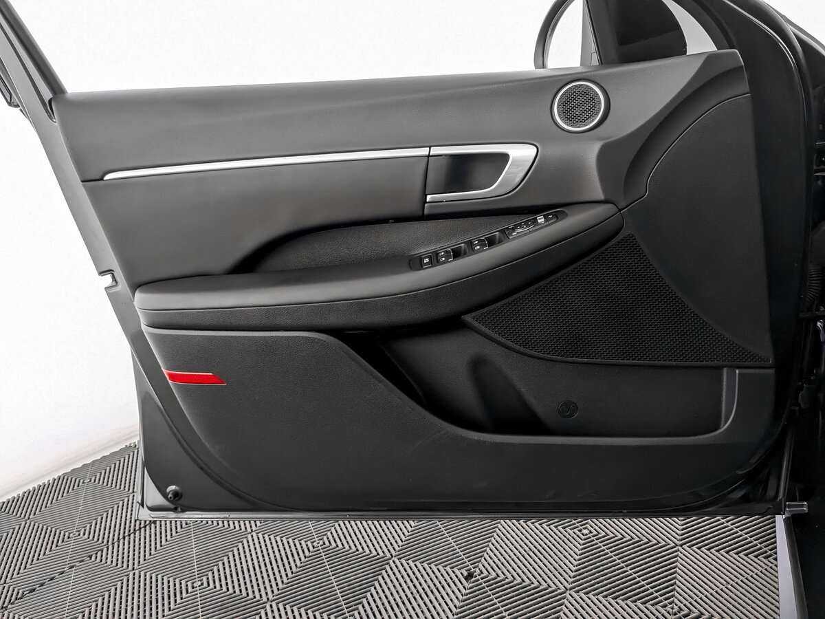 Hyundai Sonata с пробегом — 2021 год. Фото: #14