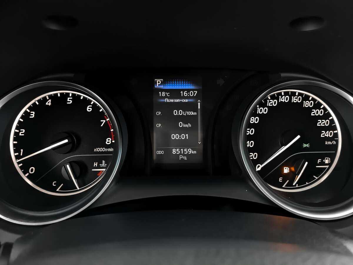 Toyota Camry с пробегом — 2020 год. Фото: #15