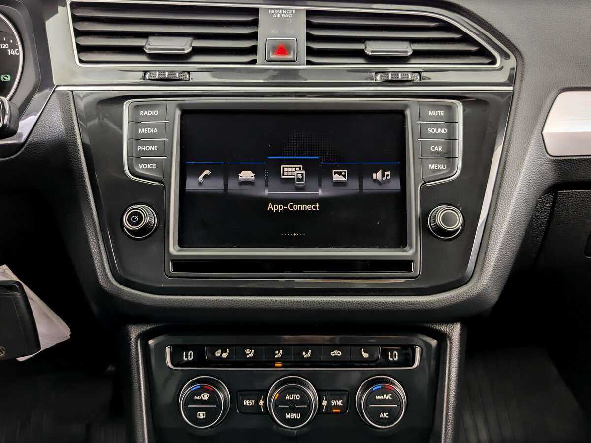 Volkswagen Tiguan с пробегом — 2017 год. Фото: #12
