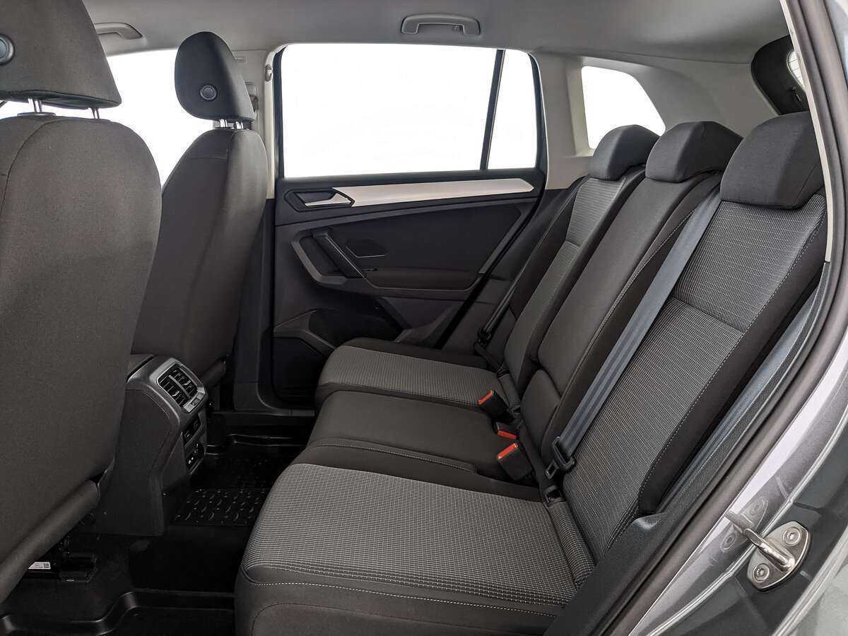 Volkswagen Tiguan с пробегом — 2021 год. Фото: #11