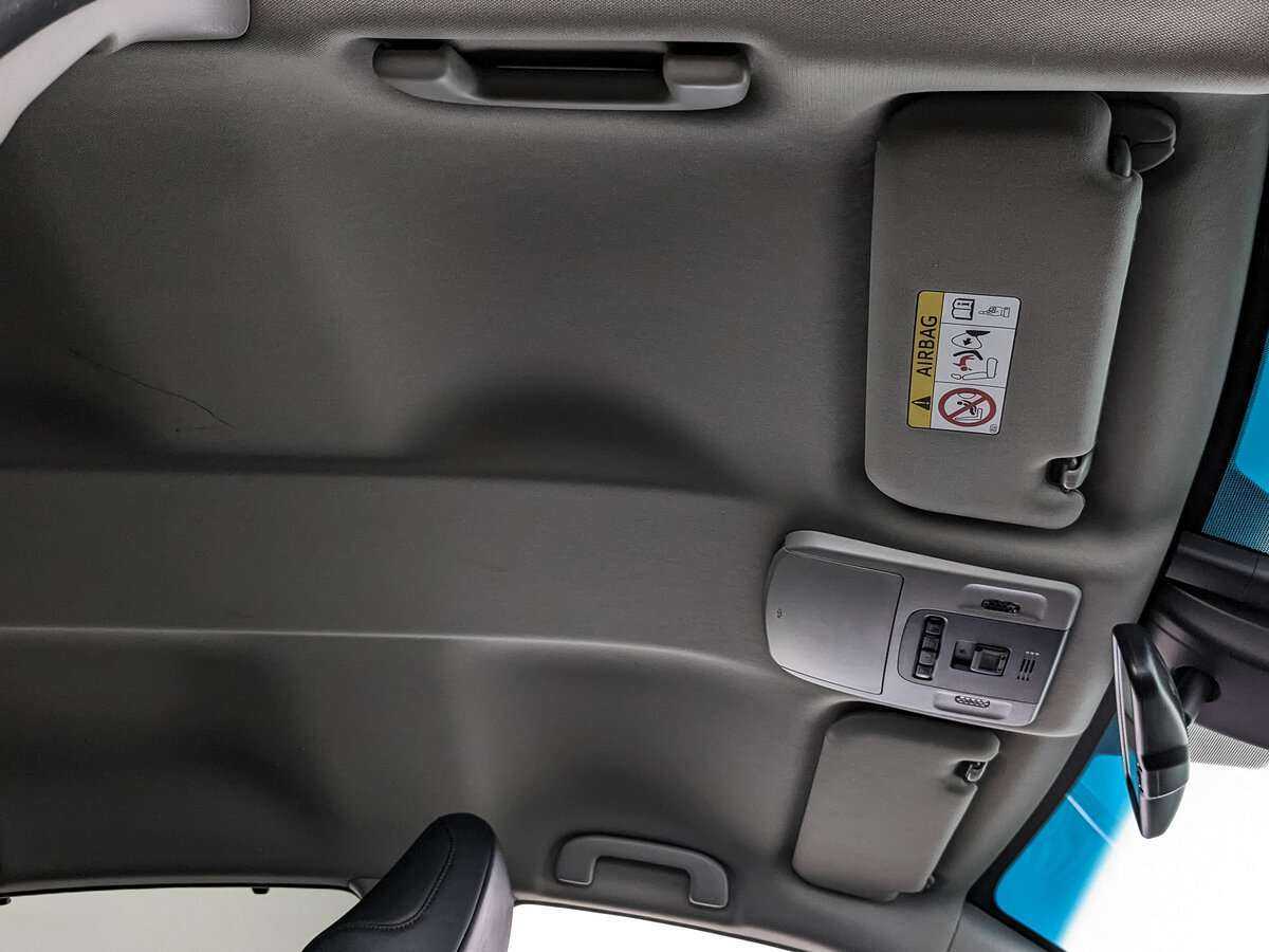 Toyota Camry с пробегом — 2018 год. Фото: #18