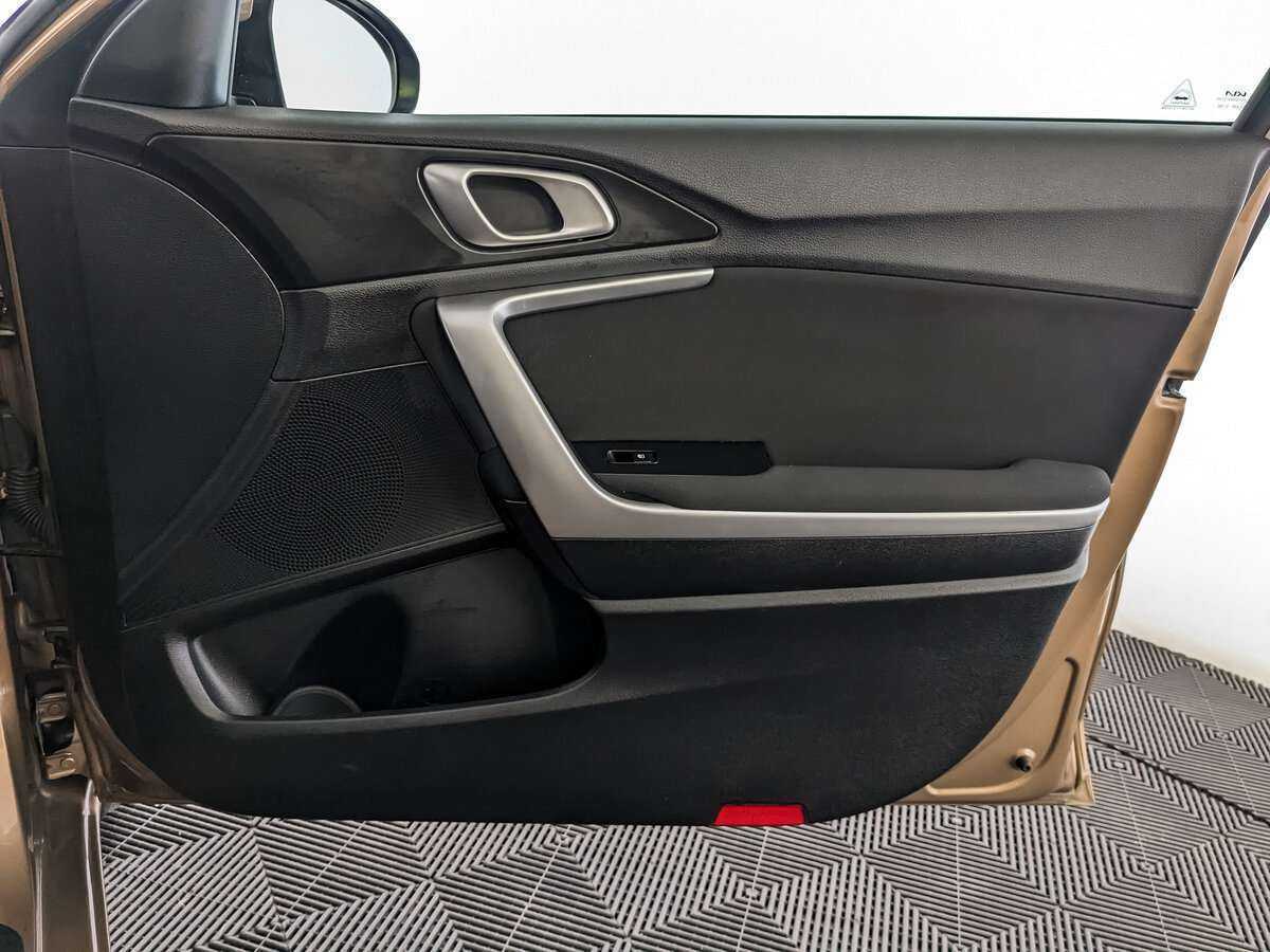 Kia Ceed с пробегом — 2021 год. Фото: #20