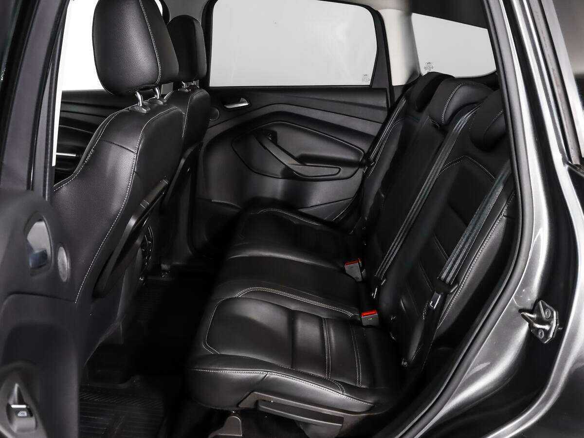 Ford Kuga с пробегом — 2016 год. Фото: #9