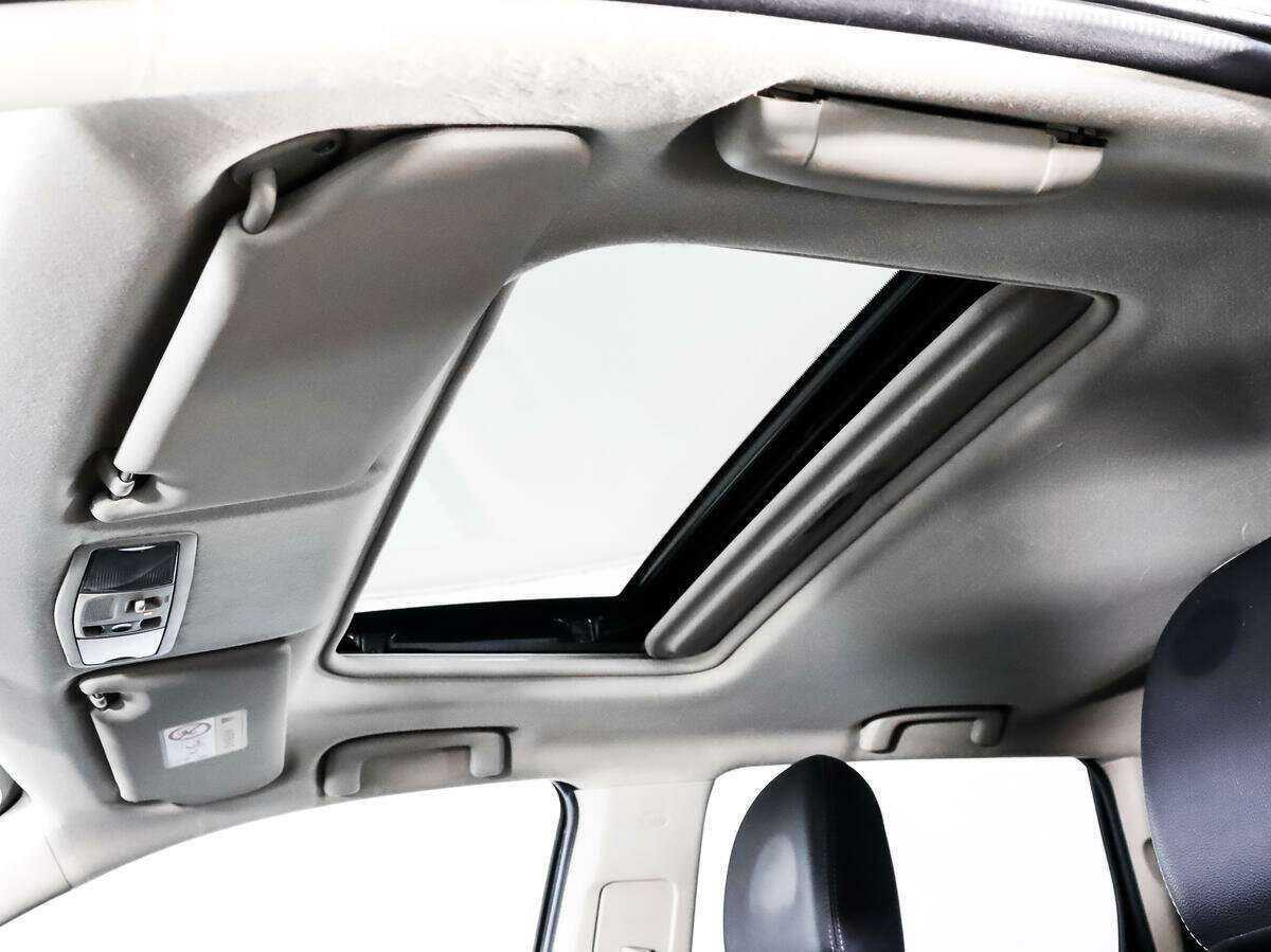 Mitsubishi Outlander с пробегом — 2014 год. Фото: #13