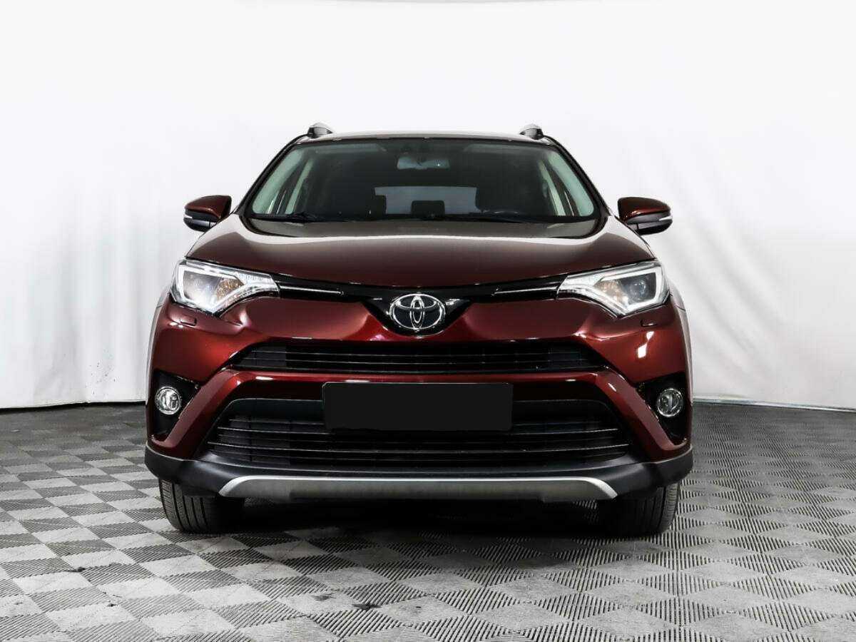 Toyota RAV4 с пробегом — 2016 год. Фото: #1