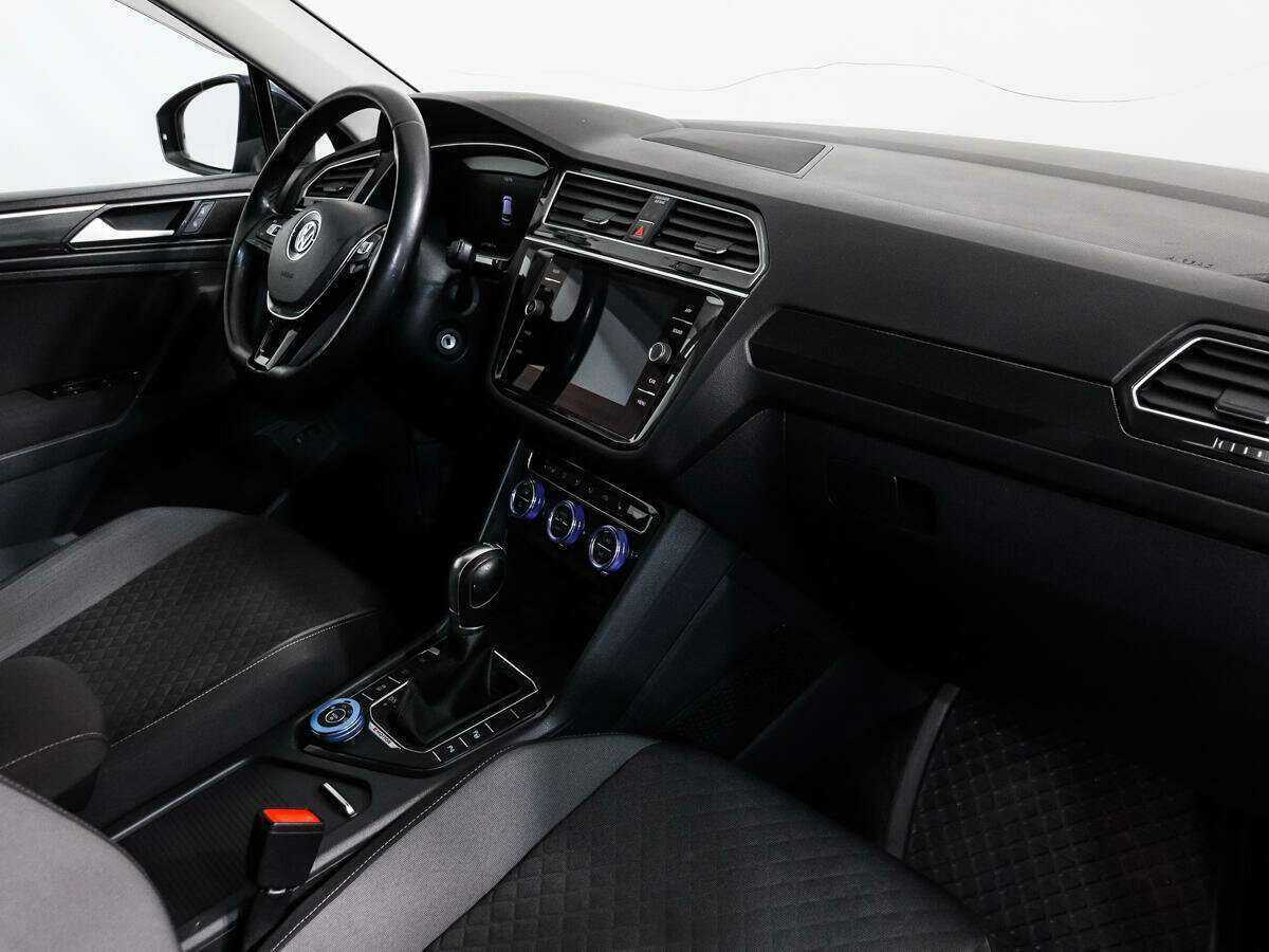 Volkswagen Tiguan с пробегом — 2017 год. Фото: #8