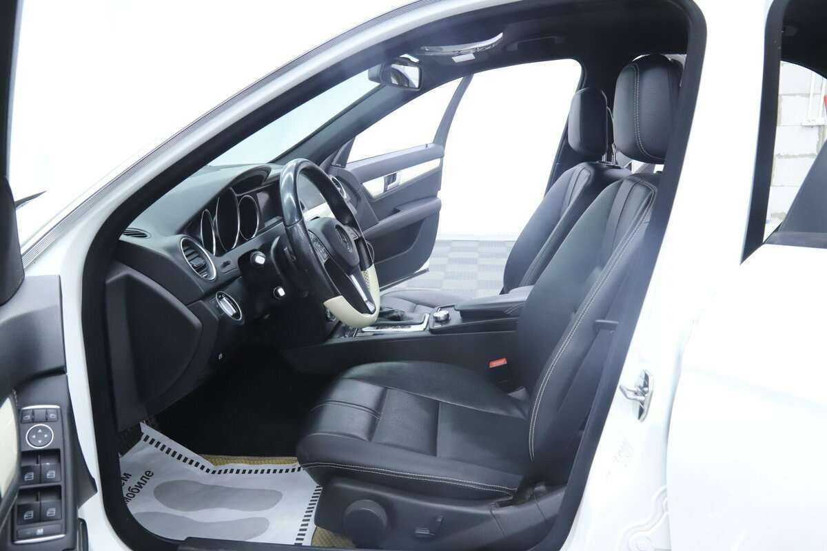 Mercedes-Benz C-Класс с пробегом — 2014 год. Фото: #6