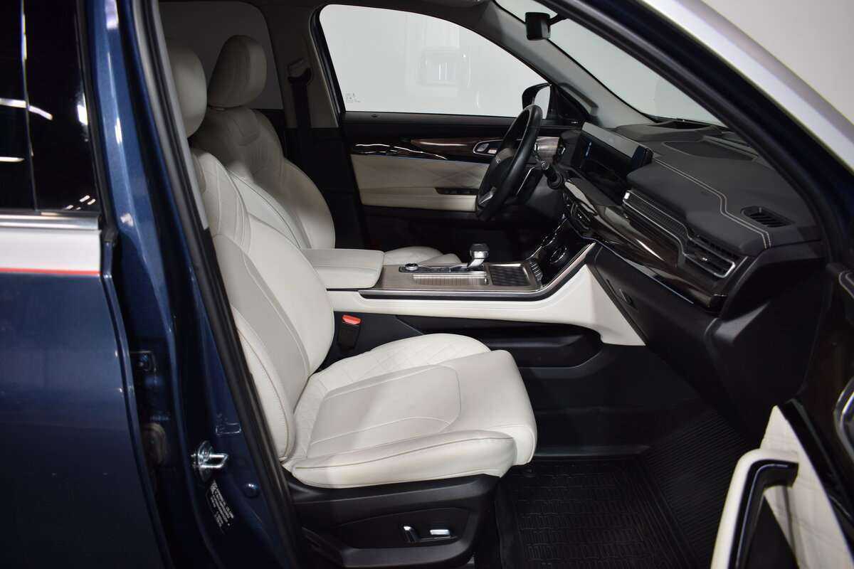 EXEED VX с пробегом — 2022 год. Фото: #12