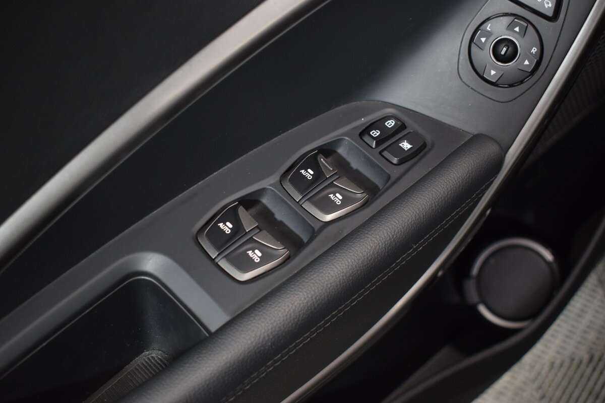 Hyundai Santa Fe с пробегом — 2016 год. Фото: #14