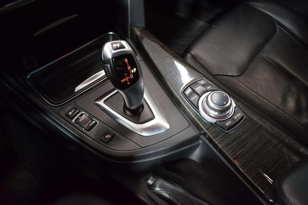 BMW 3 серии с пробегом — 2012 год. Фото: #20