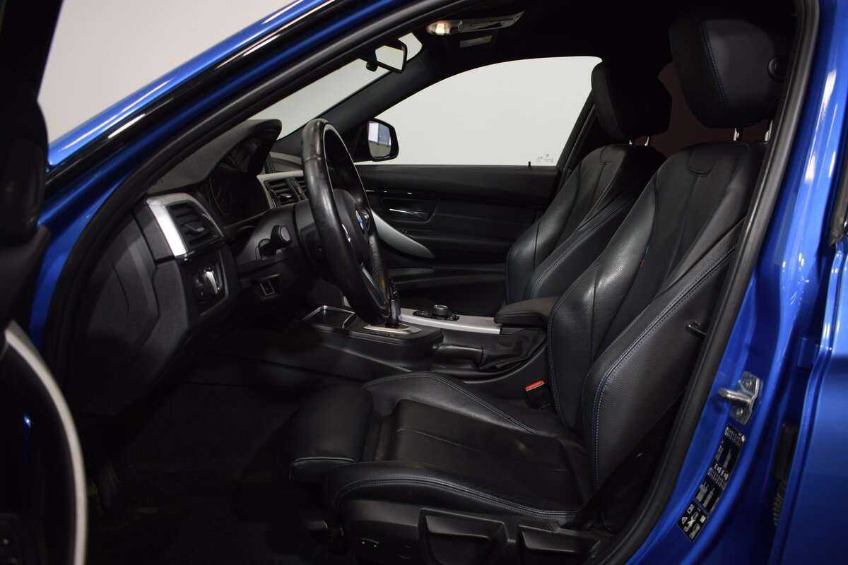 BMW 3 серии с пробегом — 2018 год. Фото: #12